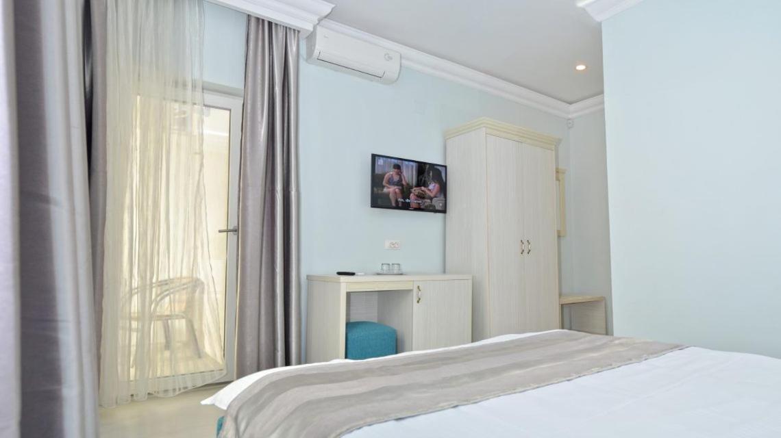 Hotel Mamaia Nord Неводарі Екстер'єр фото
