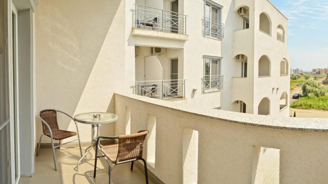 Hotel Mamaia Nord Неводарі Екстер'єр фото